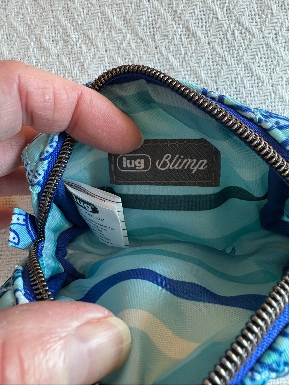 lug Blimp Quilted Pouch in Sealife Aqua NWOT - Picture 5 of 5